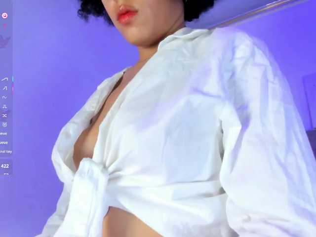 Baddie-Delayla's BongaCams show and profile