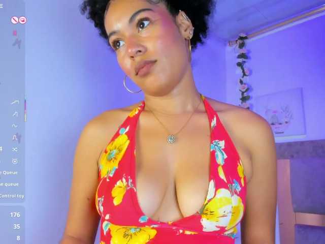 Baddie-Delayla's BongaCams show and profile