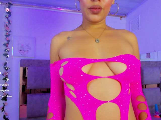 Baddie-Delayla's BongaCams show and profile