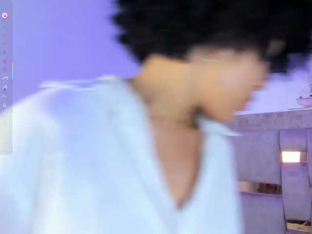 Baddie-Delayla's BongaCams show and profile