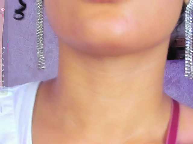 Baddie-Delayla's BongaCams show and profile