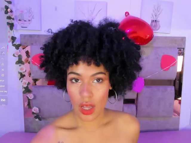 Baddie-Delayla's BongaCams show and profile