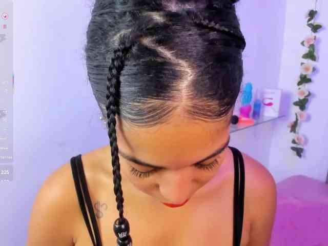 Baddie-Delayla webcam