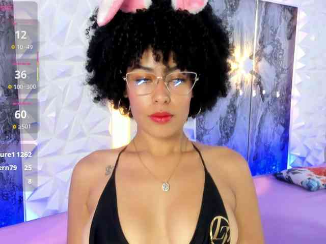 Baddie-Delayla webcam