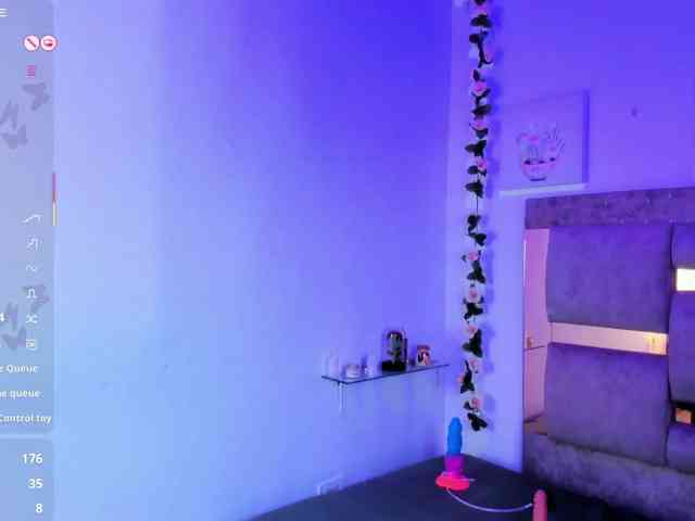 Baddie-Delayla webcam