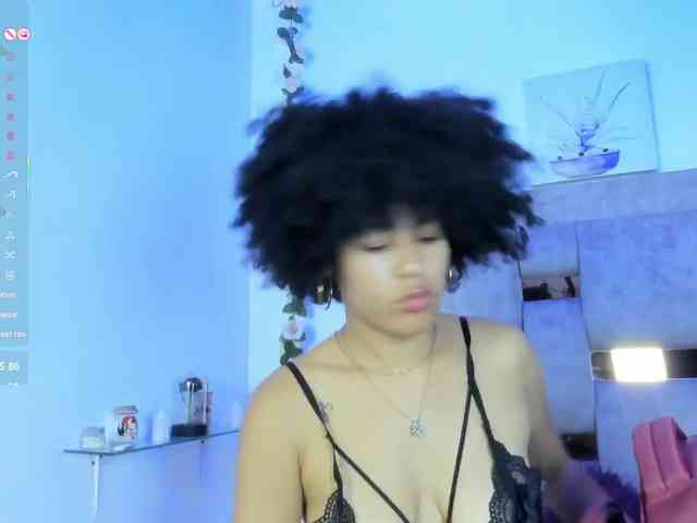 Baddie-Delayla webcam