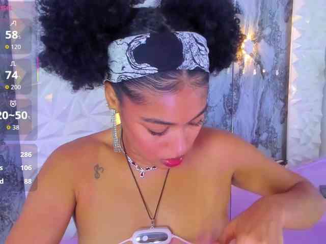 Baddie-Delayla webcam