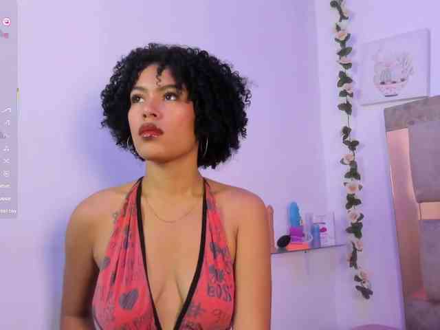 Baddie-Delayla webcam