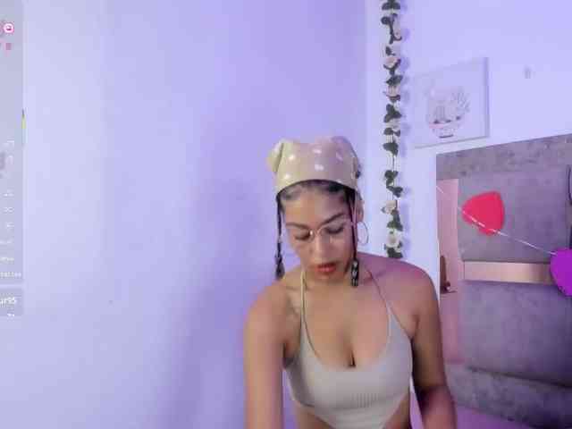 Baddie-Delayla webcam