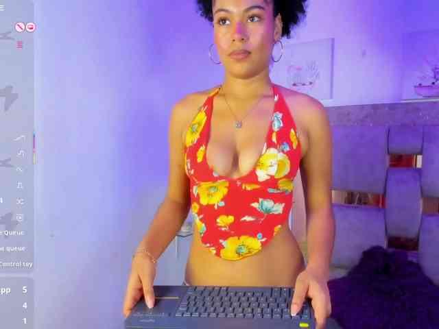 Baddie-Delayla webcam