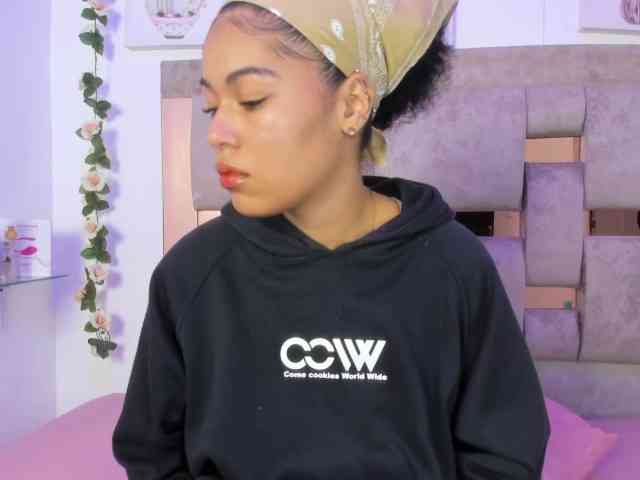 Baddie-Delayla webcam