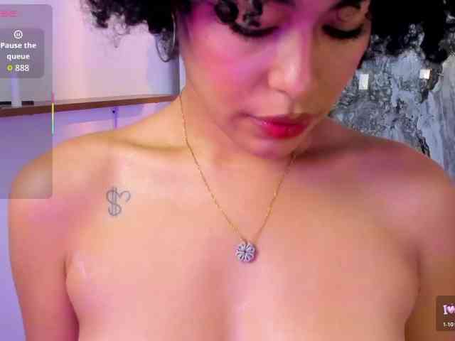 Baddie-Delayla webcam