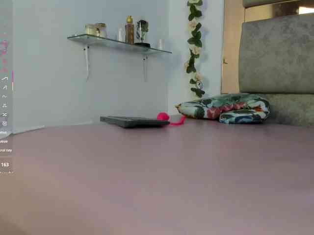 Baddie-Delayla webcam