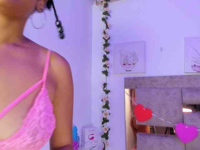 Baddie-Delayla webcam