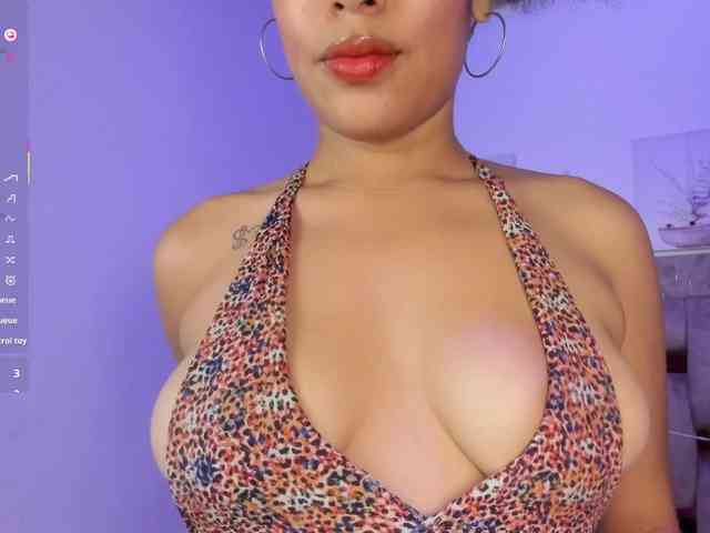 Baddie-Delayla webcam