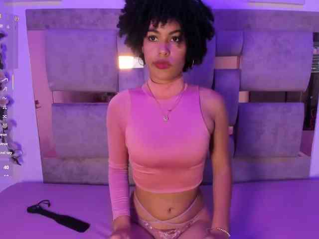 Baddie-Delayla webcam