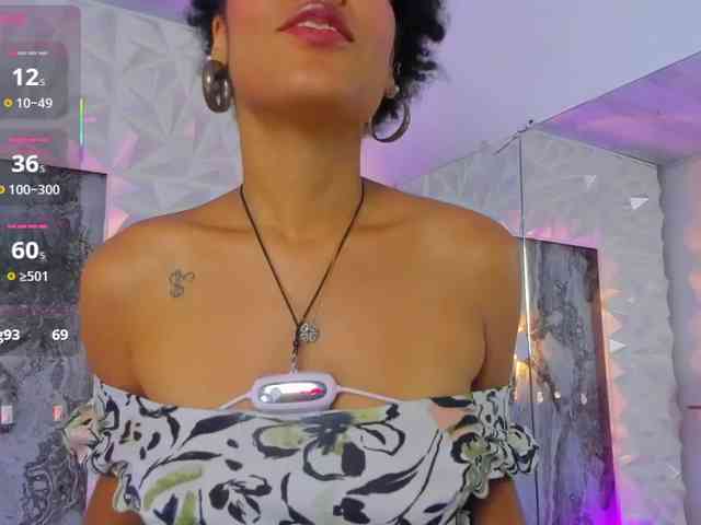 Baddie-Delayla webcam