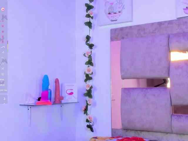 Baddie-Delayla webcam