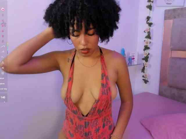 Baddie-Delayla webcam