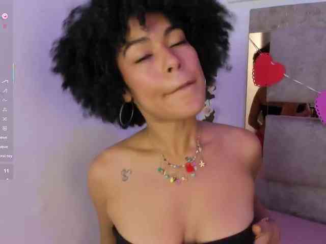 Baddie-Delayla webcam