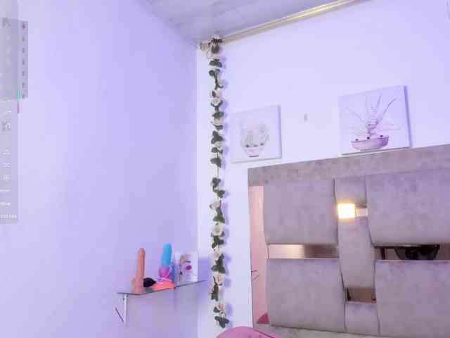 Baddie-Delayla webcam