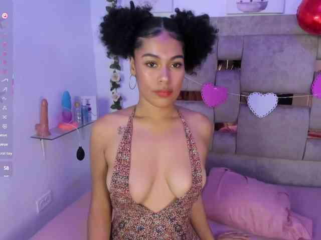 Baddie-Delayla webcam