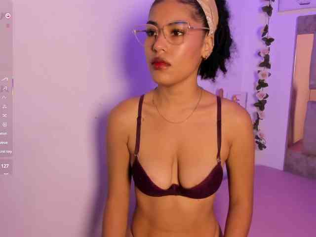 Baddie-Delayla webcam