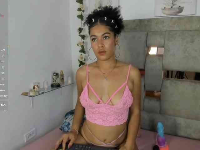 Baddie-Delayla webcam