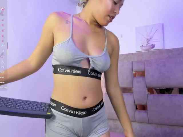 Baddie-Delayla webcam