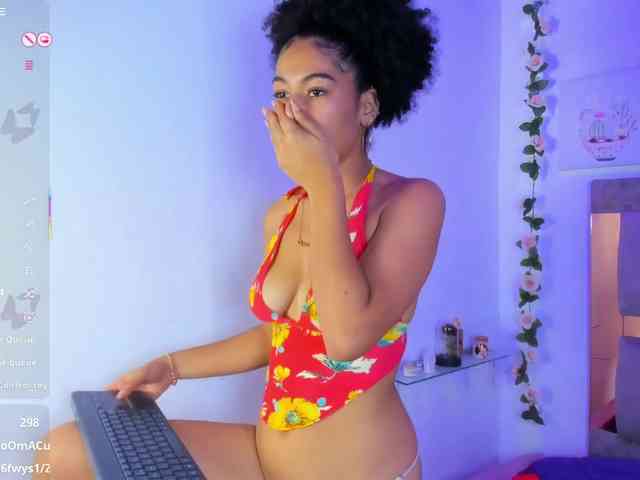 Baddie-Delayla webcam