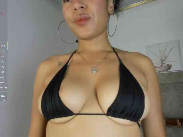 Baddie-Delayla webcam