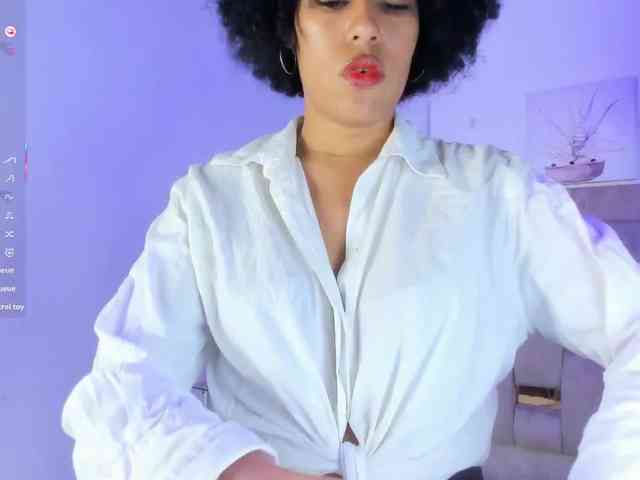 Baddie-Delayla webcam