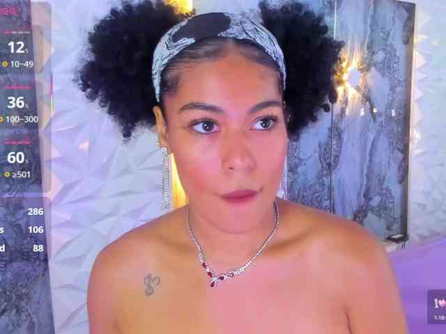 Baddie-Delayla webcam