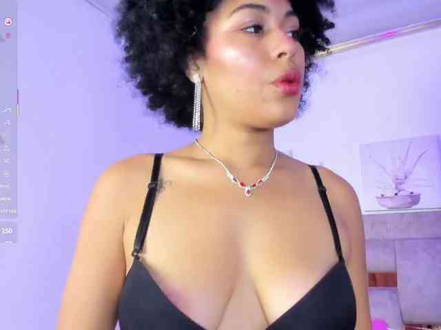 Baddie-Delayla webcam