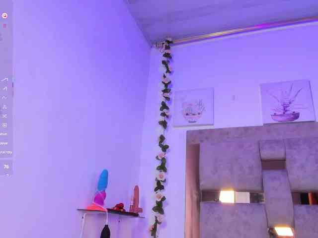 Baddie-Delayla webcam