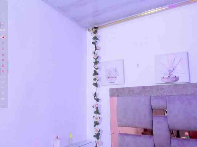 Baddie-Delayla webcam