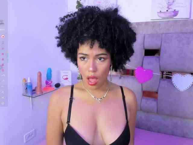 Baddie-Delayla webcam