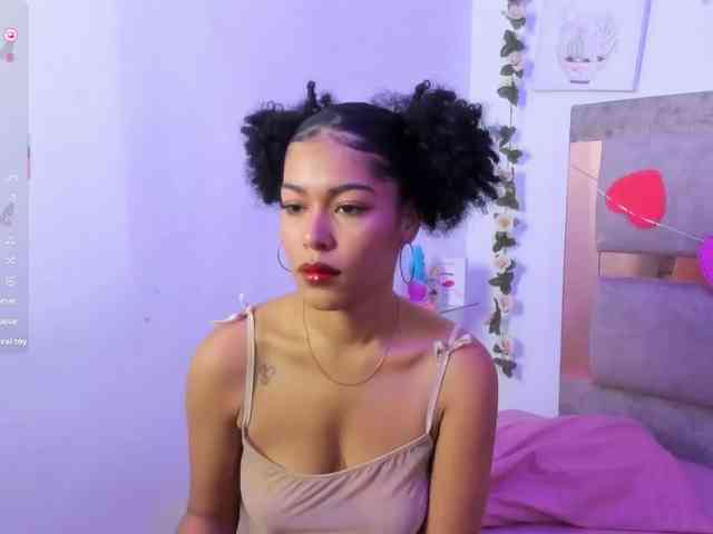 Baddie-Delayla webcam