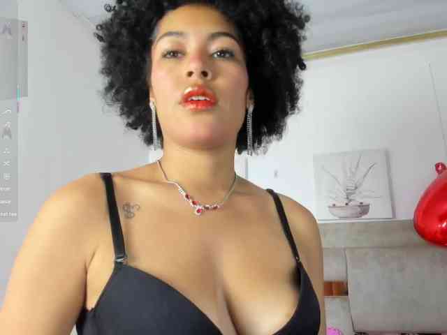 Baddie-Delayla webcam