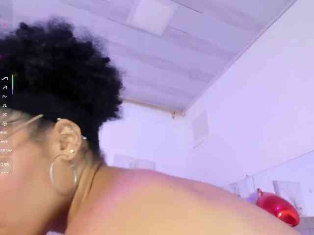 Baddie-Delayla webcam