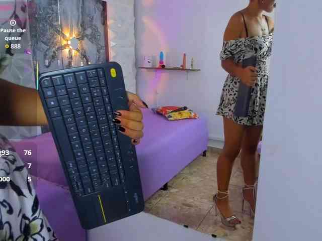 Baddie-Delayla webcam