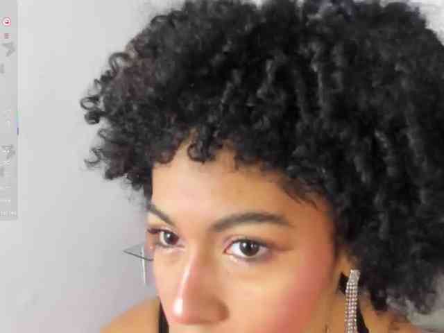 Baddie-Delayla webcam