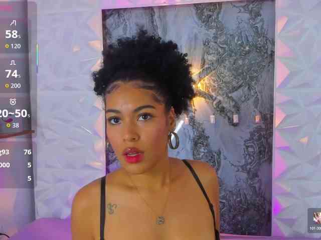 Baddie-Delayla webcam