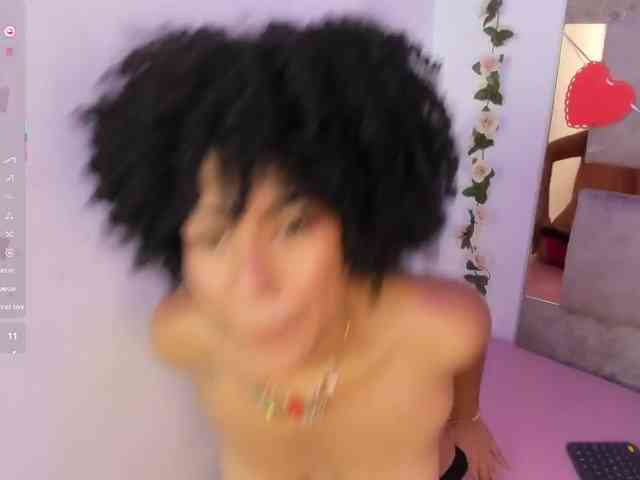 Baddie-Delayla webcam