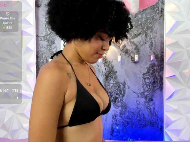 Baddie-Delayla webcam