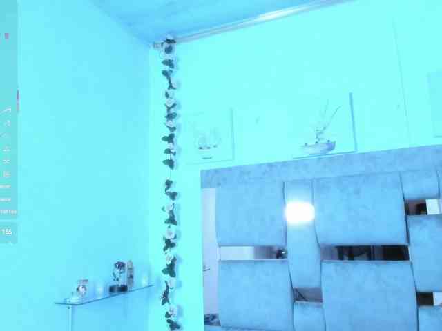 Baddie-Delayla webcam