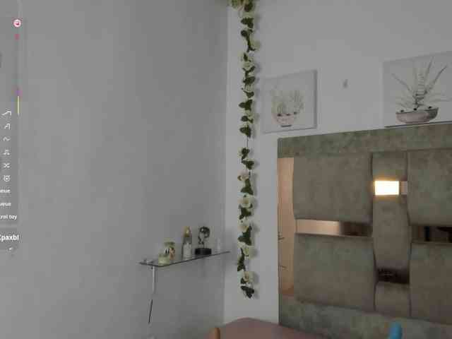 Baddie-Delayla webcam