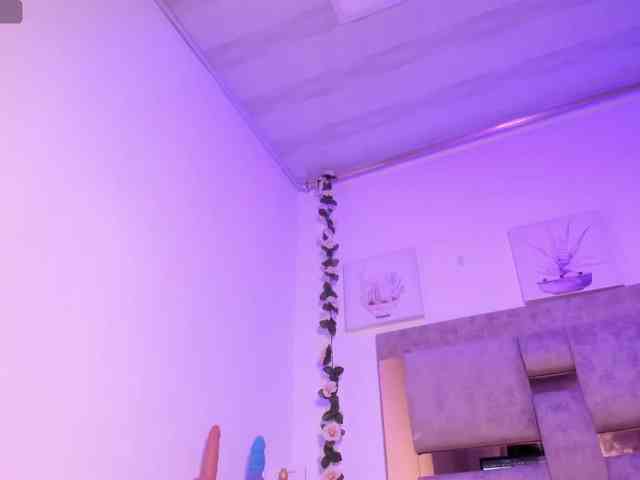 Baddie-Delayla webcam