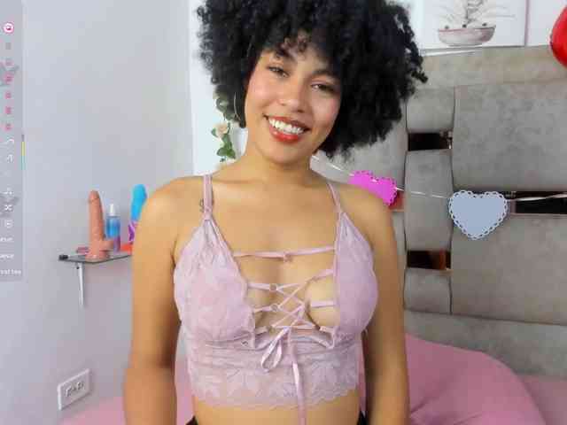 Baddie-Delayla webcam