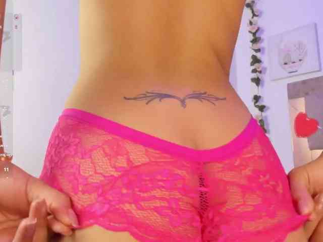 Baddie-Delayla webcam